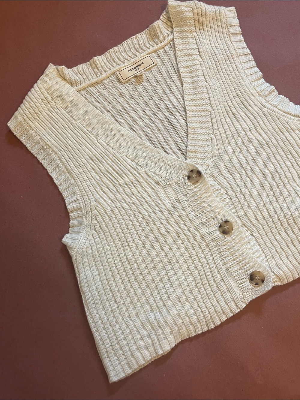 Cream Ribbed Cropped Knit Button-Front Vest - Picture 2 of 5